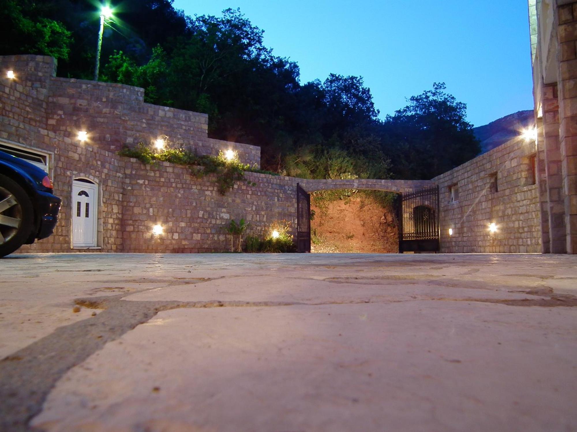 Castellamare Residence Petrovac na moru Exterior foto